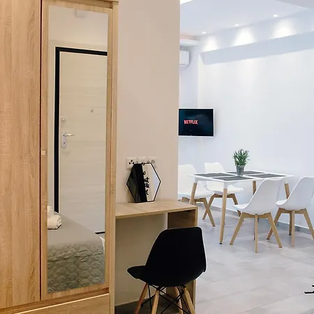 Exit Apartment
