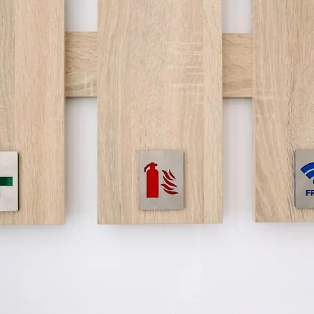 Exit شقة كافالا